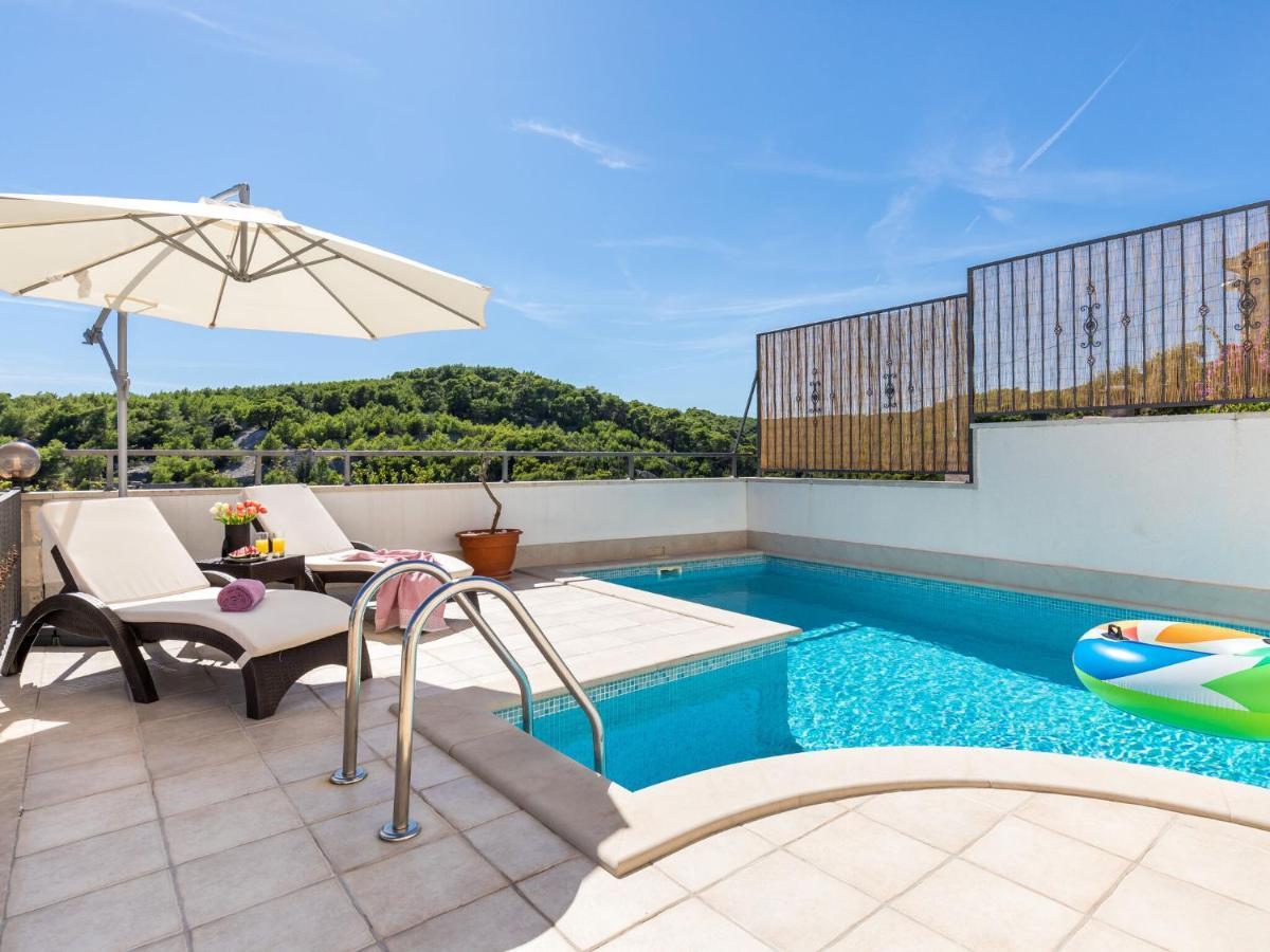 Luxurious Villa In Selca With Pool 외부 사진