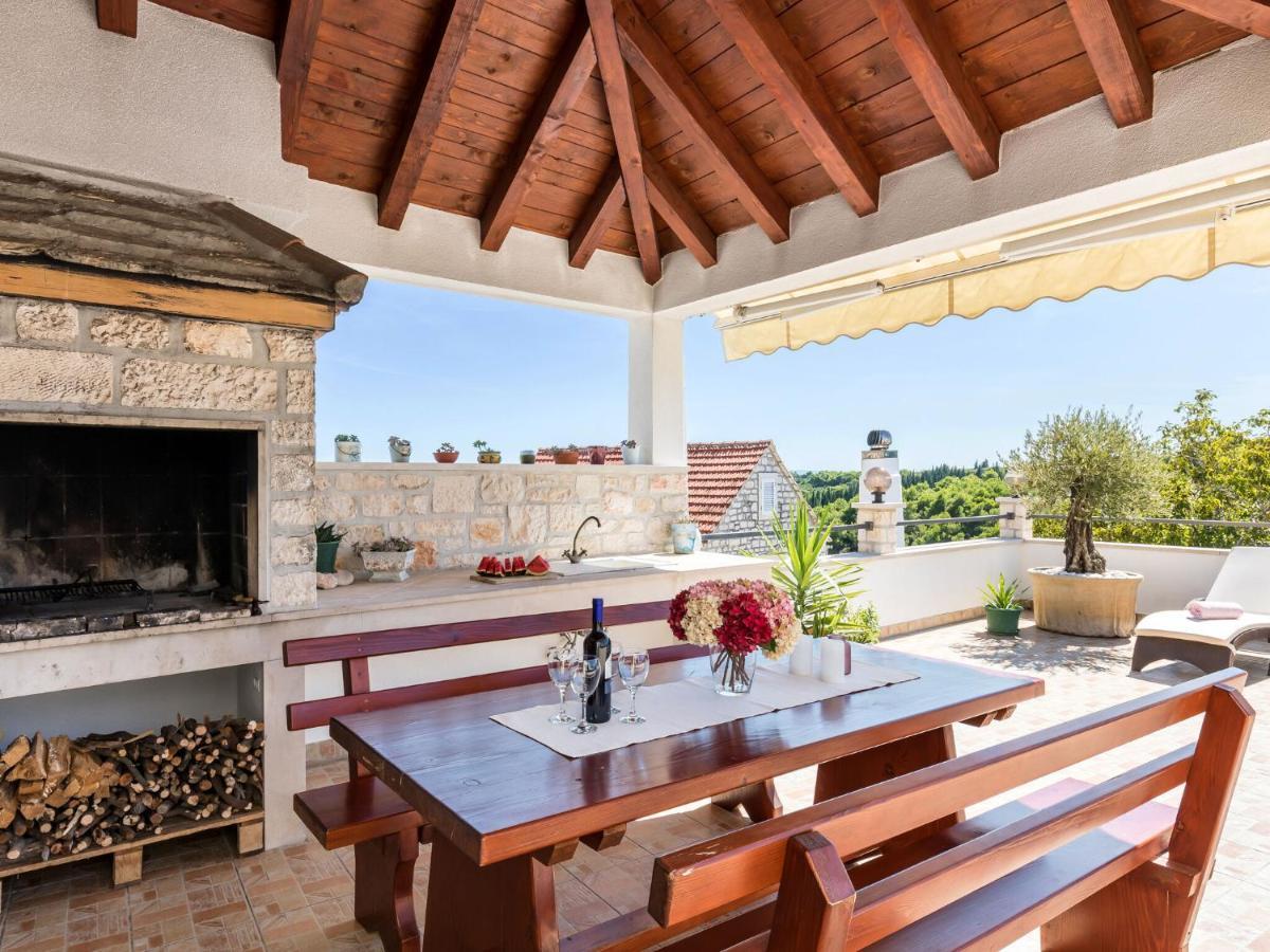 Luxurious Villa In Selca With Pool 외부 사진